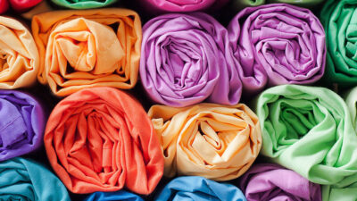 Best Fabric for Yoga Pants (Cotton vs. Spandex vs. Polyester) - Buyonorder.com